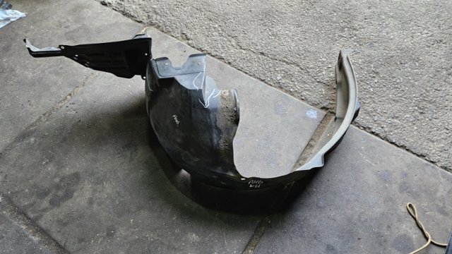 Локер передний левый 59110AG011 SUBARU