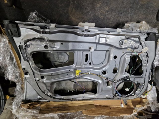 SUBARU 60009AG0319P Дверь передняя левая в наличии Черновцы