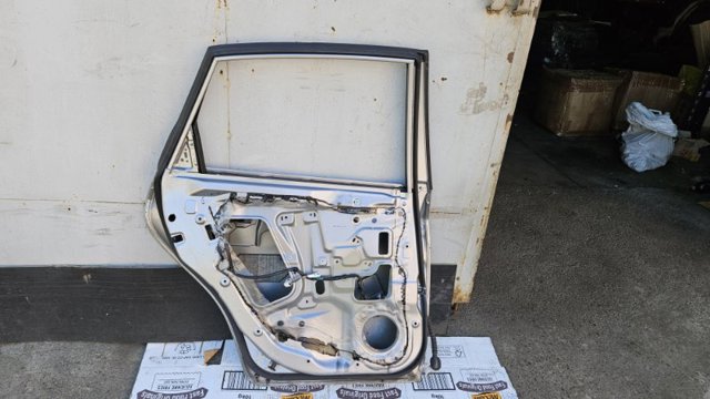 SUBARU 60409FG0109P Дверь задняя левая в наличии Ужгород