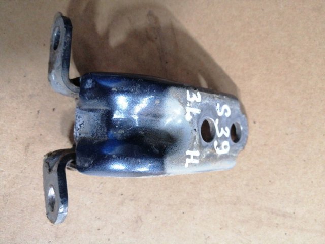 Петля двери задней левой 60479FG031 SUBARU