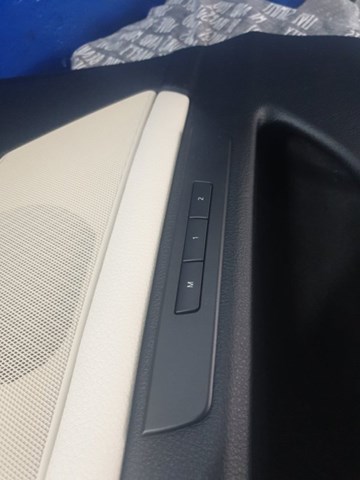 Блок кнопок механизма регулировки сиденья 61319361237 BMW