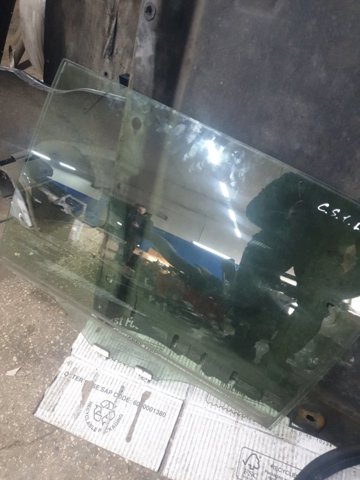 62011AJ110 SUBARU Стекло двери задней левой купить в Винница