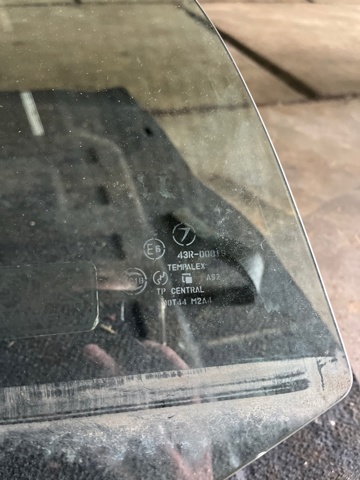 62011FE030 SUBARU Стекло двери задней левой купить в Львов