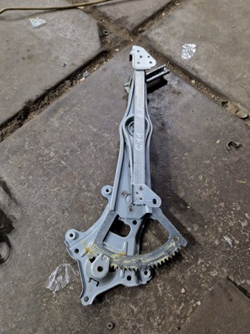 62222AG000 SUBARU Механизм стеклоподъемника двери задней правой купить в Черновцы