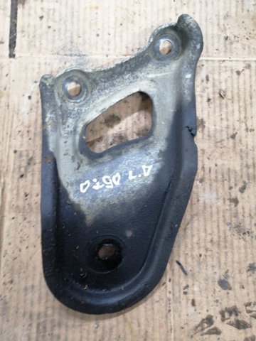 Кронштейн передней балки 624872B100 HYUNDAI