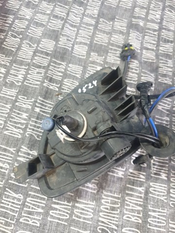 Противотуманка правая 63177216886 BMW