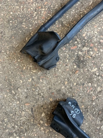 63511SA000 SUBARU Уплотнитель двери передней правой (на двери) купить в Николаев