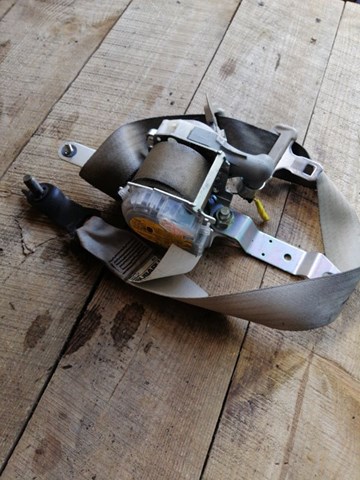 Ремень безопасности передний правый 64622AG120WA SUBARU