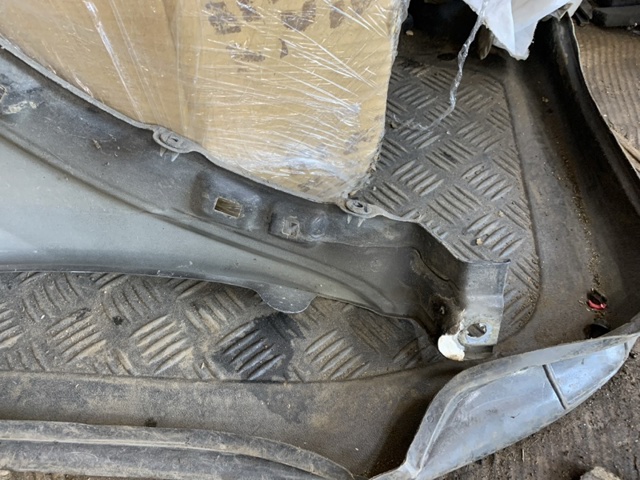 HYUNDAI 663113W100 Крыло переднее левое в наличии Ирпень
