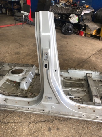 Стойка кузова центральная правая 714022BB10 HYUNDAI