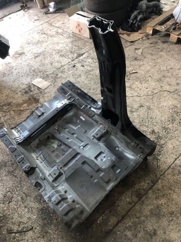 HYUNDAI 714022PB00 Стойка кузова в наличии Павлоград