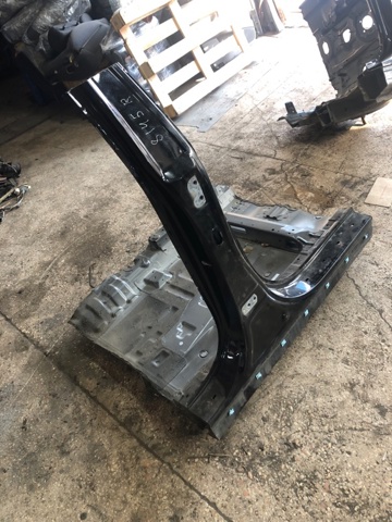 HYUNDAI 714022PB00 Стойка кузова в наличии Одесса