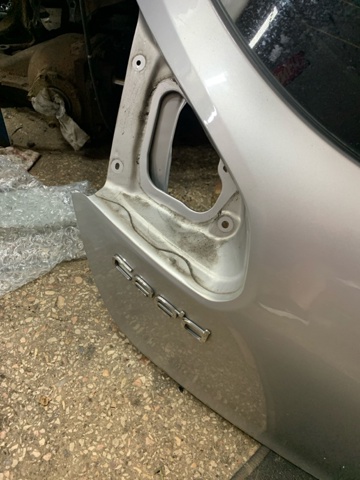 Задняя ляда 73700A2010 HYUNDAI