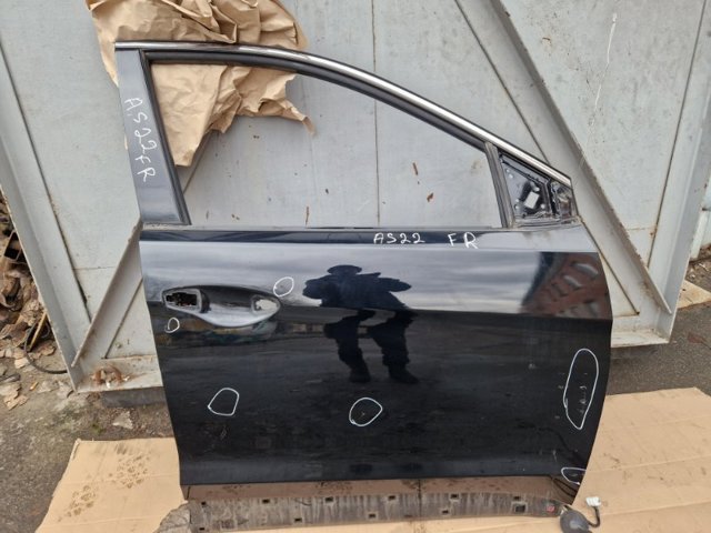 Пассажирская передняя дверь 760042W010 HYUNDAI