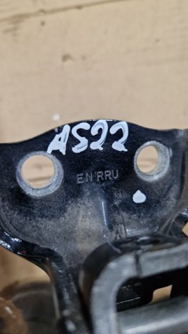 HYUNDAI 793402B000 Петля двери задней правой в наличии Запорожье