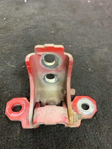 Завеса двери передней правой 804000018R RENAULT
