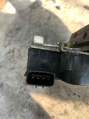 HYUNDAI 812302S000 Замок багажника в наличии Хмельницкий