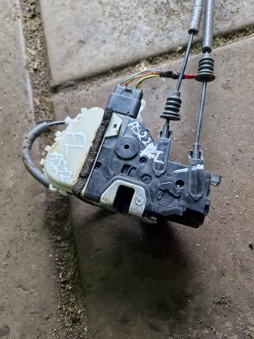 813102W020 Замок водительской двери купить Полтава