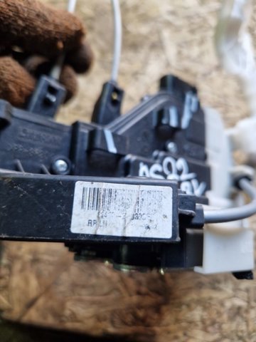 814102W030 HYUNDAI Замок двери задней левой купить в Днепр