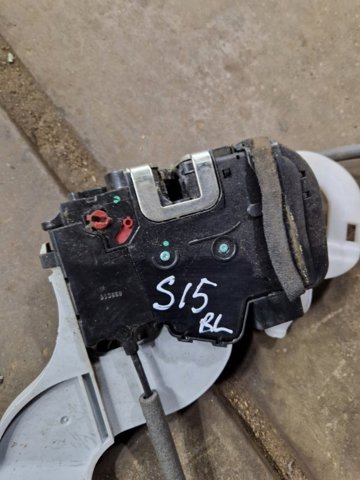Замок задней двери, левой 814103U010 HYUNDAI
