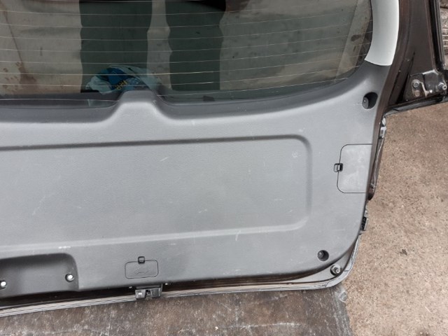 817502P000VA HYUNDAI Обшивка (облицовка) крышки багажника (двери 3/5-й задней) купить в Львов