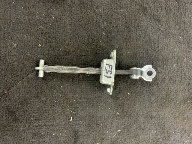 8183054P00 SUZUKI Ограничитель задней двери купить в Каменское