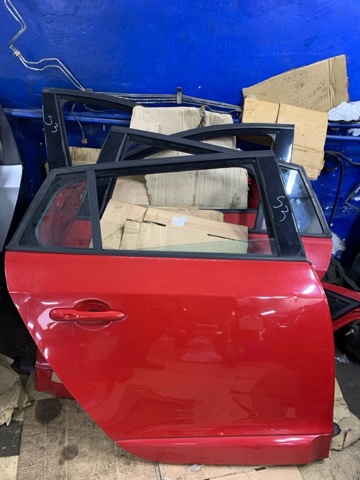 Дверь задняя, правая 821004555R RENAULT
