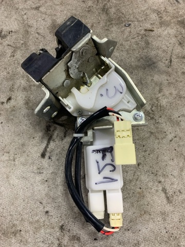 8251054P10 SUZUKI купить в Ровно