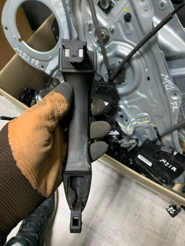 826613U000 HYUNDAI купить в Сумы