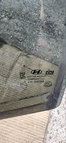 834102W020 Стекло двери задней левой купить Ужгород