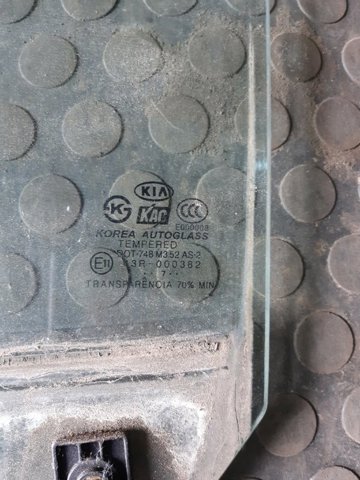 HYUNDAI 834113E010 Стекло двери задней левой в наличии Чернигов
