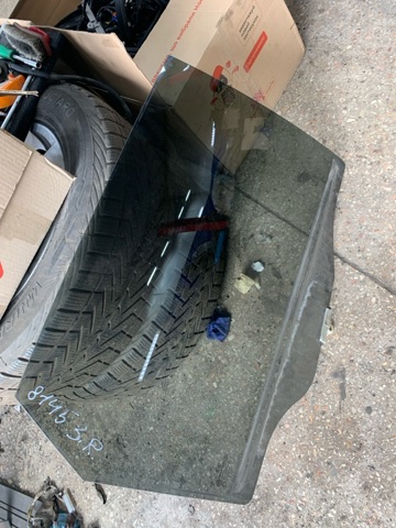 Стекло заднее правое 834212P010 HYUNDAI