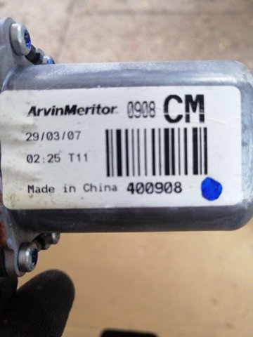 834602B000 HYUNDAI Мотор стеклоподъемника двери задней правой купить в Львов