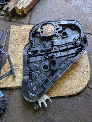 Механизм стеклоподъемника двери задней, левой 834712W000 HYUNDAI