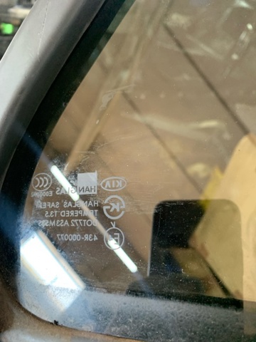 835613E030 HYUNDAI Стекло-форточка двери задней левой купить в Черкассы