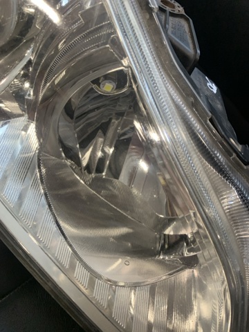 84001AJ101 SUBARU Правая фара купить в Тернополь