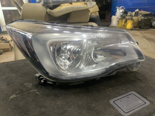 84001SG220 SUBARU Фара правая купить в Ужгород