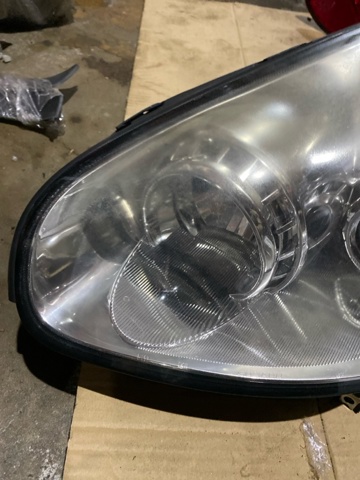 84001XA25A SUBARU Фара левая купить в Ирпень