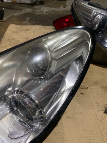 SUBARU 84001XA25A Левая фара в наличии Винница