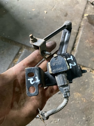 84021AG000 SUBARU Датчик уровня положения кузова передний купить в Харьков