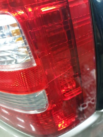 Фонарь задний правый, внешний 84201SA060 SUBARU