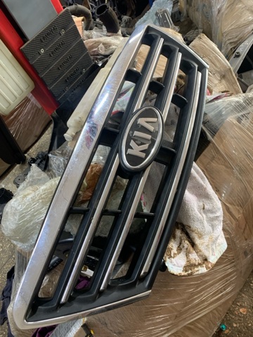 HYUNDAI 863503E510 Решетка радиатора в наличии Киев