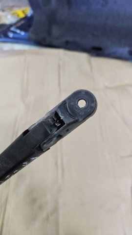 SUBARU 86532AG082 Рычаг-поводок стеклоочистителя заднего стекла в наличии Харьков