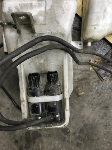 Насос омывателя 86611AG01A SUBARU