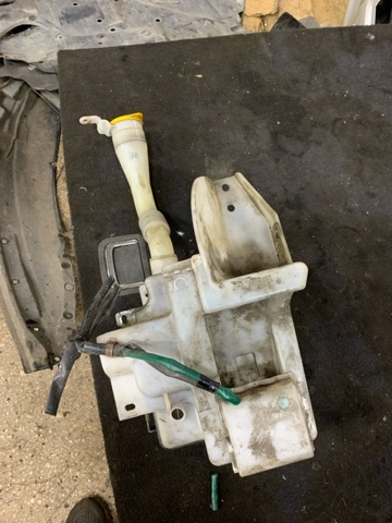 Бачок омывателя стекла 86631SA040 SUBARU