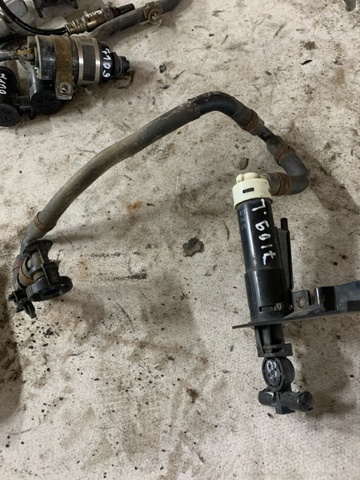 SUBARU 86636AG300 Держатель форсунки омывателя фары (подъемный цилиндр) в наличии Полтава