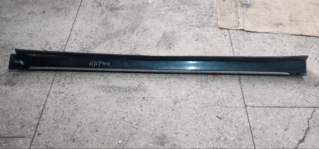 HYUNDAI 877522W000CA Накладка (молдинг) порога наружная правая в наличии Черновцы