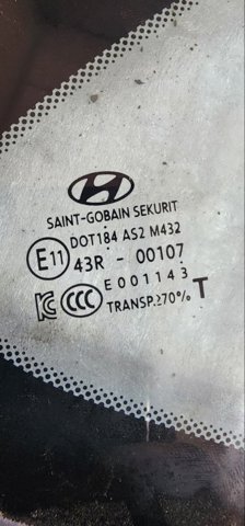 87820D3000 HYUNDAI Стекло кузова (багажного отсека) правое купить в Черновцы