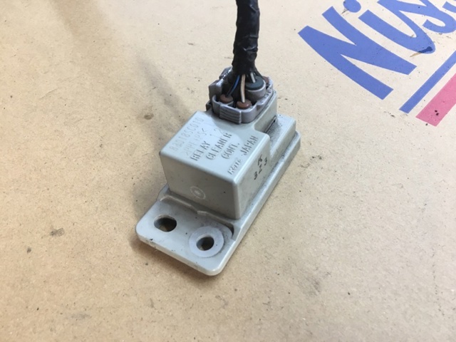 Реле фары 88018SC010 SUBARU