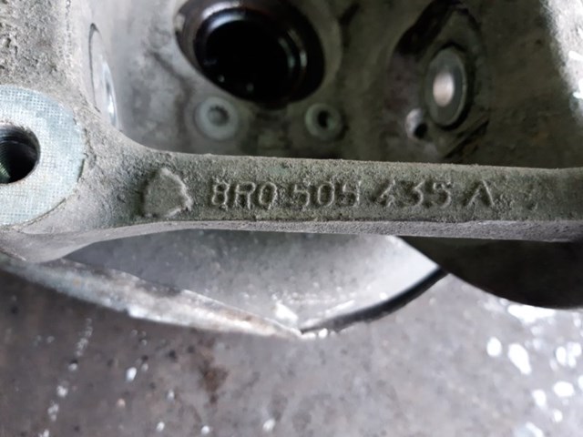 Цапфа поворотного кулака 8R0505431C VAG